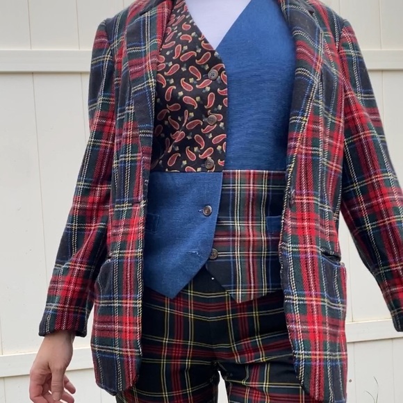 PEPLUMandPLAID - Picture 5 of 16